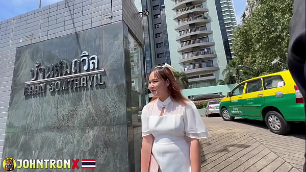 JohnTronX – 18 Tahun, Lily si Remaja Thailand Montok Izinkan Aku Isi Dalamnya