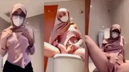 Camilla Berjilbab Cantik Masturbasi dengan Mentimun Muda hingga Klimaks