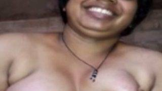 Cewek perawat Mallu, Kamini, ngewe lagi – bikin makin basah
