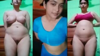 Gadis seksi dengan payudara besar merekam video bugilnya