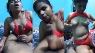 Video Mesum Desi Cewek Pamer Payudara dan Ngentot Mulut