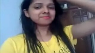Video panas cewek desi kesepian jari-jemari merangsang memeknya
