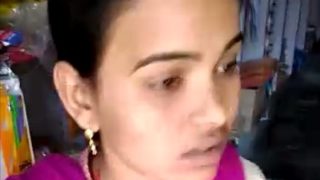Video panas pedagang melayani pelanggan dengan mulut