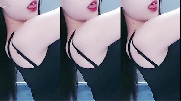 Gái Tàu lắc mông phát cuồng đòi địt