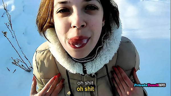Blowjob panas di luar rumah sama adik tiri Rusia, bikin ketagihan!