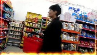 FUI AL MERCADO Y ME COMPRÉ DOS VERGAS QUE ME FOLLAN DELICIOSO