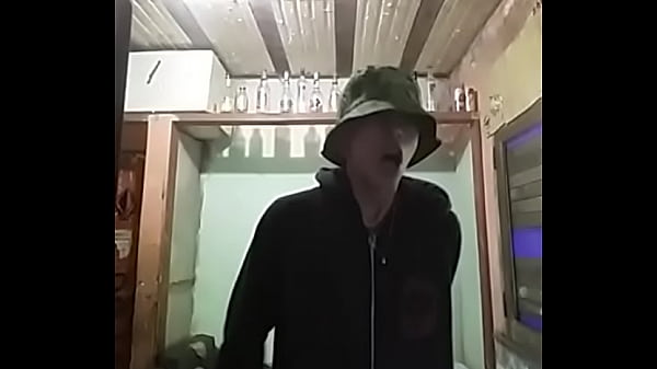 Chino mengerang bak pelacur kesetanan