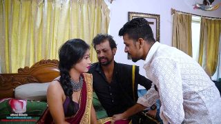 Desi Cewek Pacar Threesome Ngewe 2024 Dewi Mahi Video XXX Desi