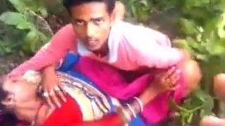 Video cewek India ABG ngentot binal di luar