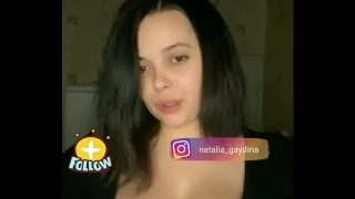 Tonton bigo live, si pepek montok goyang-goyang bikin makin tegang.