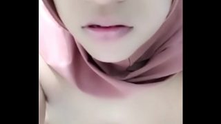 Vcs sama selingkuhan sambil nikmatin momen panas, suami lagi ngilang dari rumah.