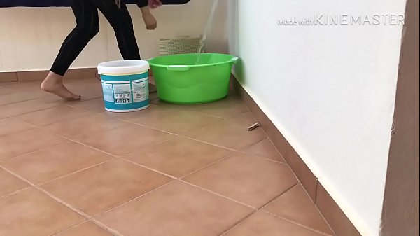 Hijab, pantat, kaki, semua siap dimainin.