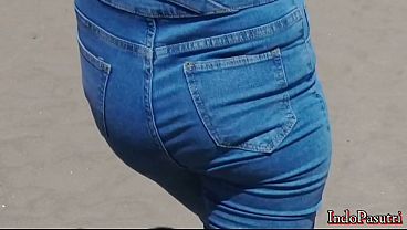 Bokep indo paling anyar – Nekat cari cewek liar di pinggir pantai, malah dapet spek bidadari seksi bikin merem melek.