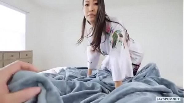Pergi ke Đà Lạt ketemu Sharon Lee, langsung crot di celana.