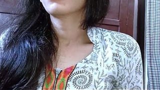 Tuan rumah ngentot sama tukang listrik, bikin korsleting di ranjang.