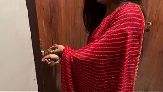 Guru hot dikulumi air mani murid demi donasi kuliah, video sex india hindi