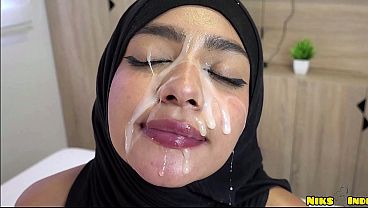 Remaja Hijab Muslim Digetarkan Sampai Banjir Air Mani