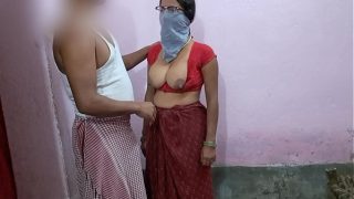Bhabhi India panas lagi ngewe, crot di mana aja