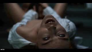 Alien Parasit Pikiran Ngaceng vs Cewek Seksi Mulus