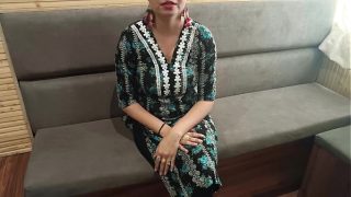 JIJA JI ngeliat tubuh seksi SAALI, langsung crot di memek dan bontotnya, suara Hindi bikin makin panas