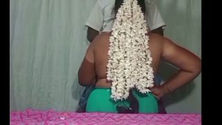 Desi Tamil istri rumah panas ngentot