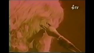 Konser Megadeth di Korea Selatan 1998 bikin loe tegang, basah, dan pengen ngegas abis-abisan!