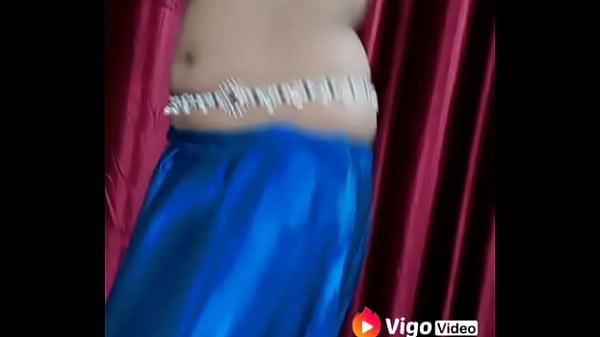 Cewek India gaya Vigo, siap digebukin sampe lumer.