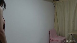 Mandi dan ganti baju, cewek Jepang cantik dengan toket montok dan memek berbulu lepas baju Chinese dress, mandi, lalu pakai lingerie seksi.