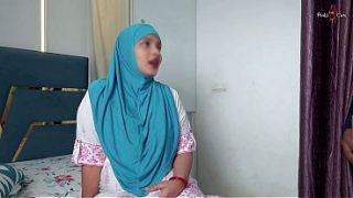 Blinkit tukang kirim cukur bulu becek bini hijab, lalu ngewe ngebut gila.