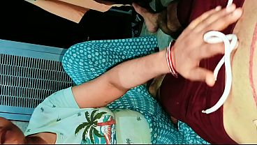 Video desi bhabhi ngentot memek sempit, suara moan orgasme jelas bahasa Hindi, bhabhi loncat-loncat di kontol gede.