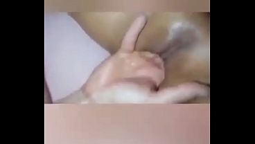 Jilat memek cewek Asia sampe muncrat