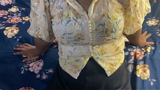 Nagma Bhabhi digebrek pas musim hujan, suara Hindi, video xXx bikin makin basah.