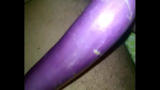 Shonu Brinjled si India goyangin pantatnya bikin ngiler