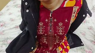 Ketemu adik tiri abis lari, kakak tiri ngewe adik tiri